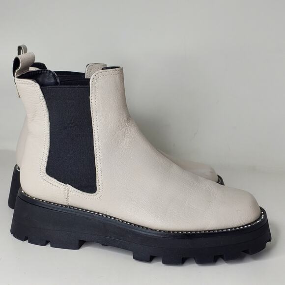 Karl Lagerfeld Paris Mayde Women's leather rhinestone white Chelsea boots Size 8 - Picture 3 of 13